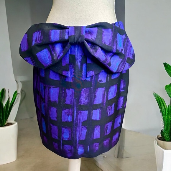 NWT Moschino Couture Purple & Black Abstract Print Bow Detail Mini Skirt Size 8 - Picture 15 of 16